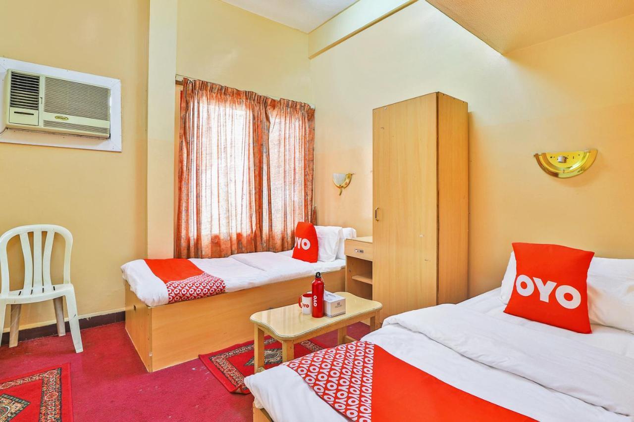 Oyo 393 Al Wehda Hotel Дубай Экстерьер фото