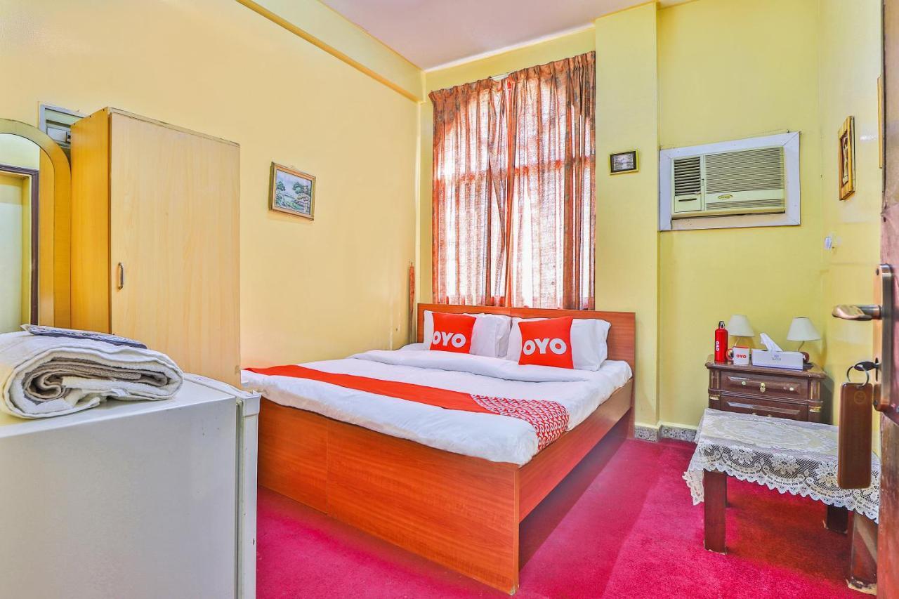 Oyo 393 Al Wehda Hotel Дубай Экстерьер фото