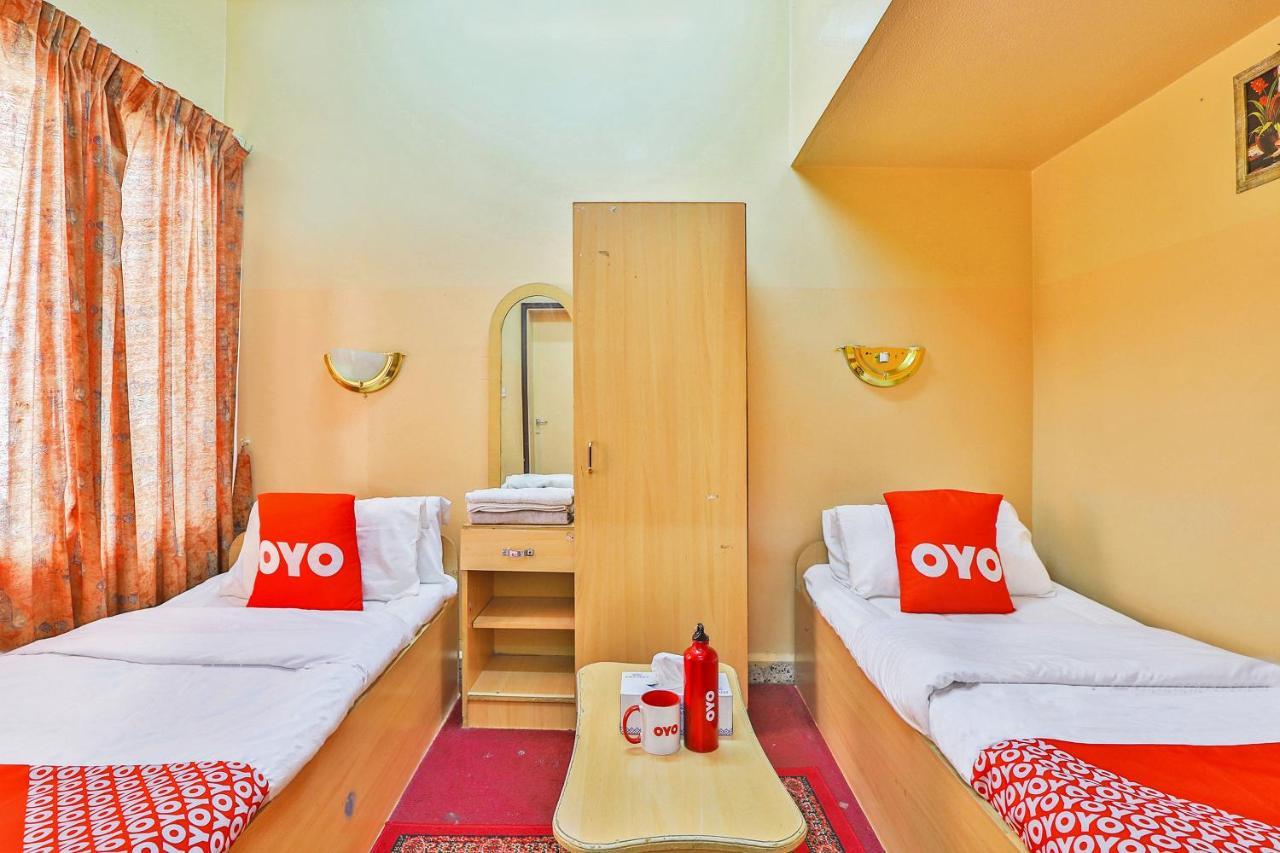Oyo 393 Al Wehda Hotel Дубай Экстерьер фото