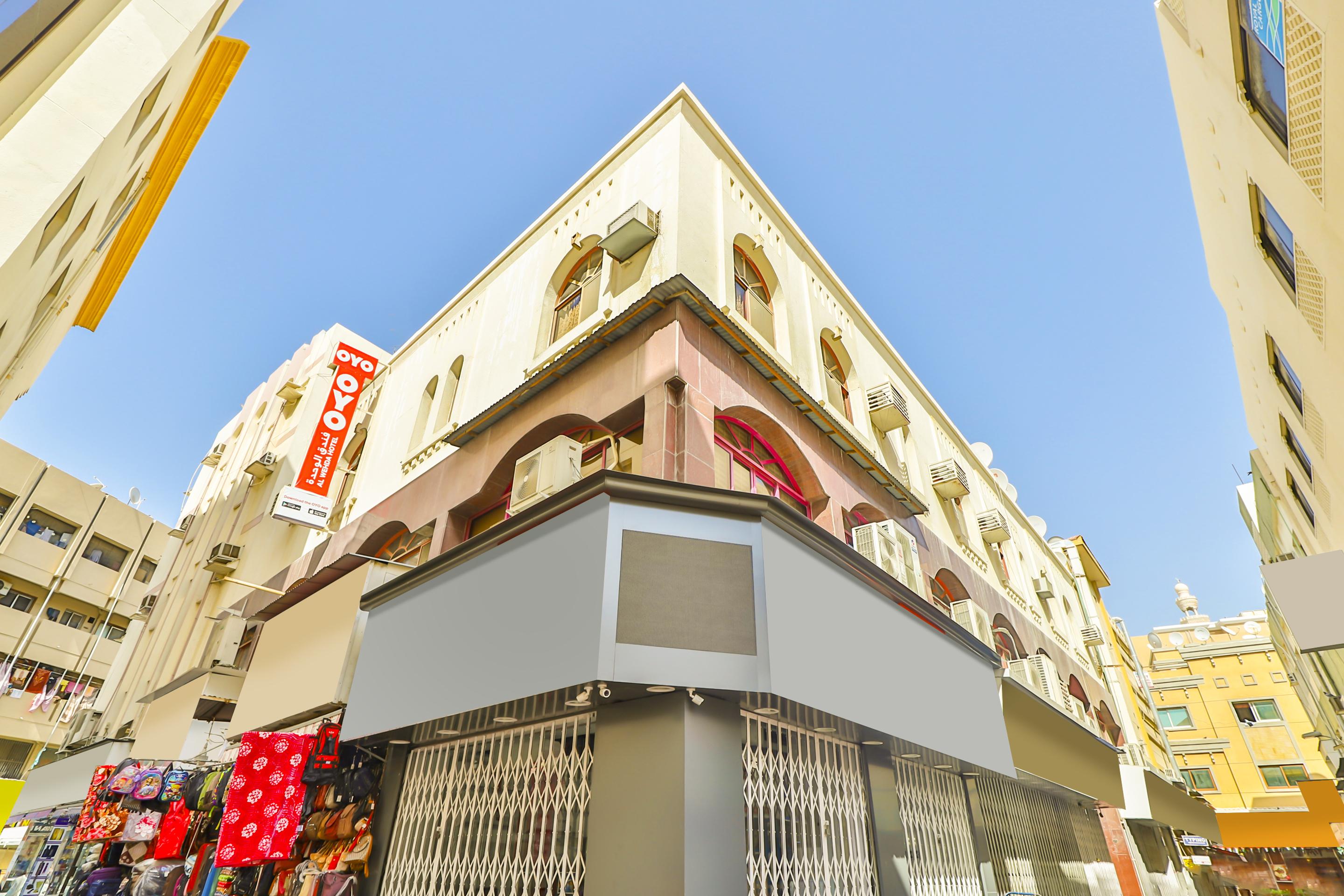Oyo 393 Al Wehda Hotel Дубай Экстерьер фото